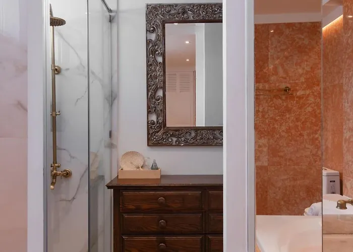 Apartment Presidential | 5 Min Bts, Sun-room| 159sqm Bangkok